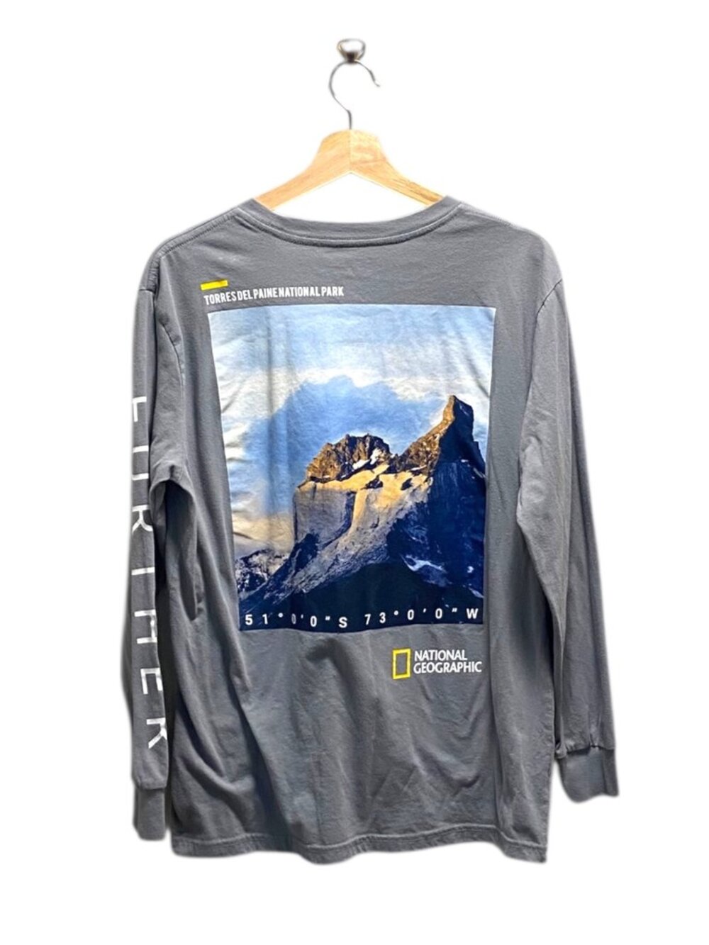 National Geographic Torres Del Paine National Park Tee Gray Size M Casual Spring